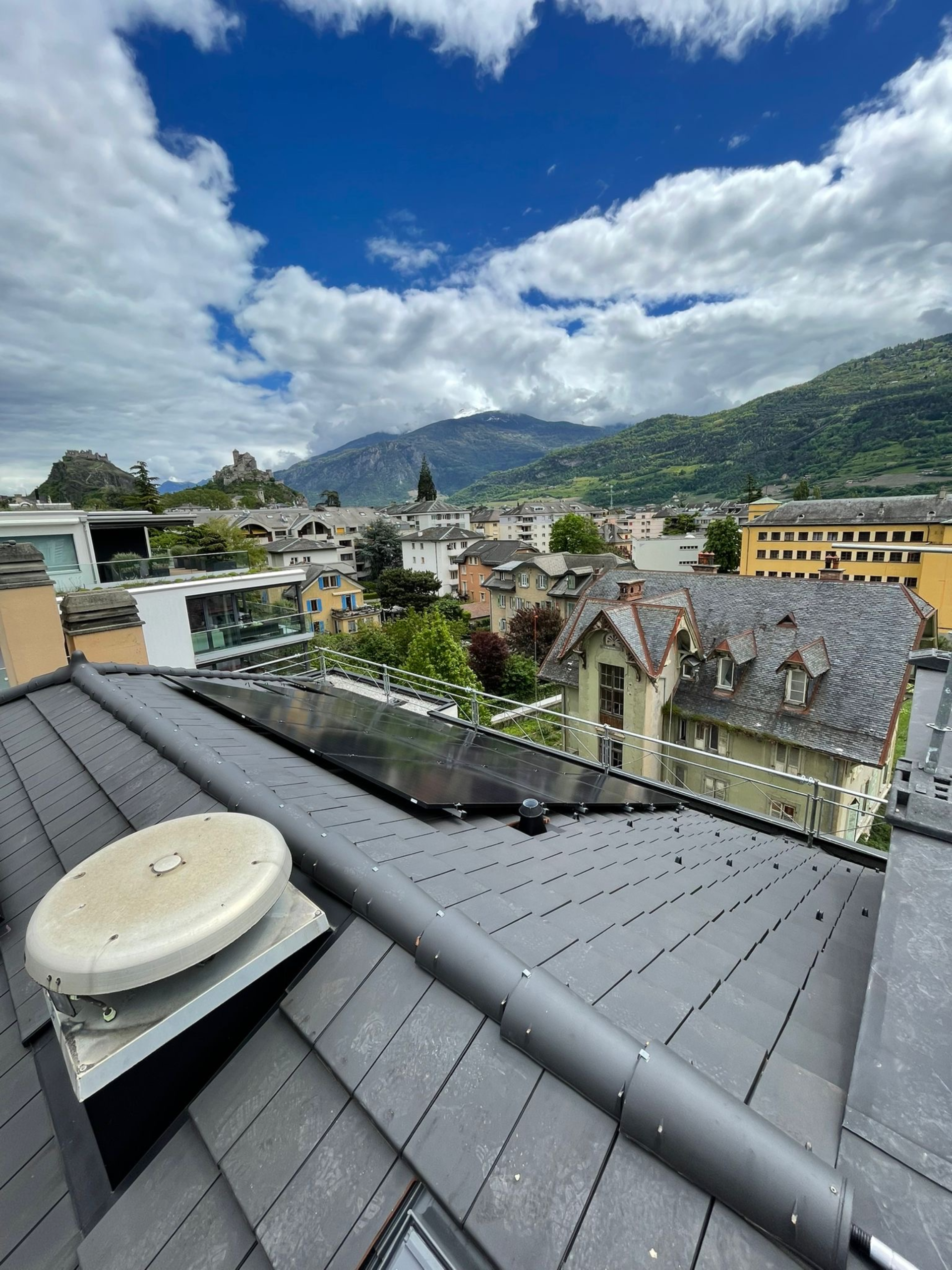 Installation de 92 panneaux 425 Wc - Sion, Valais - photo 6