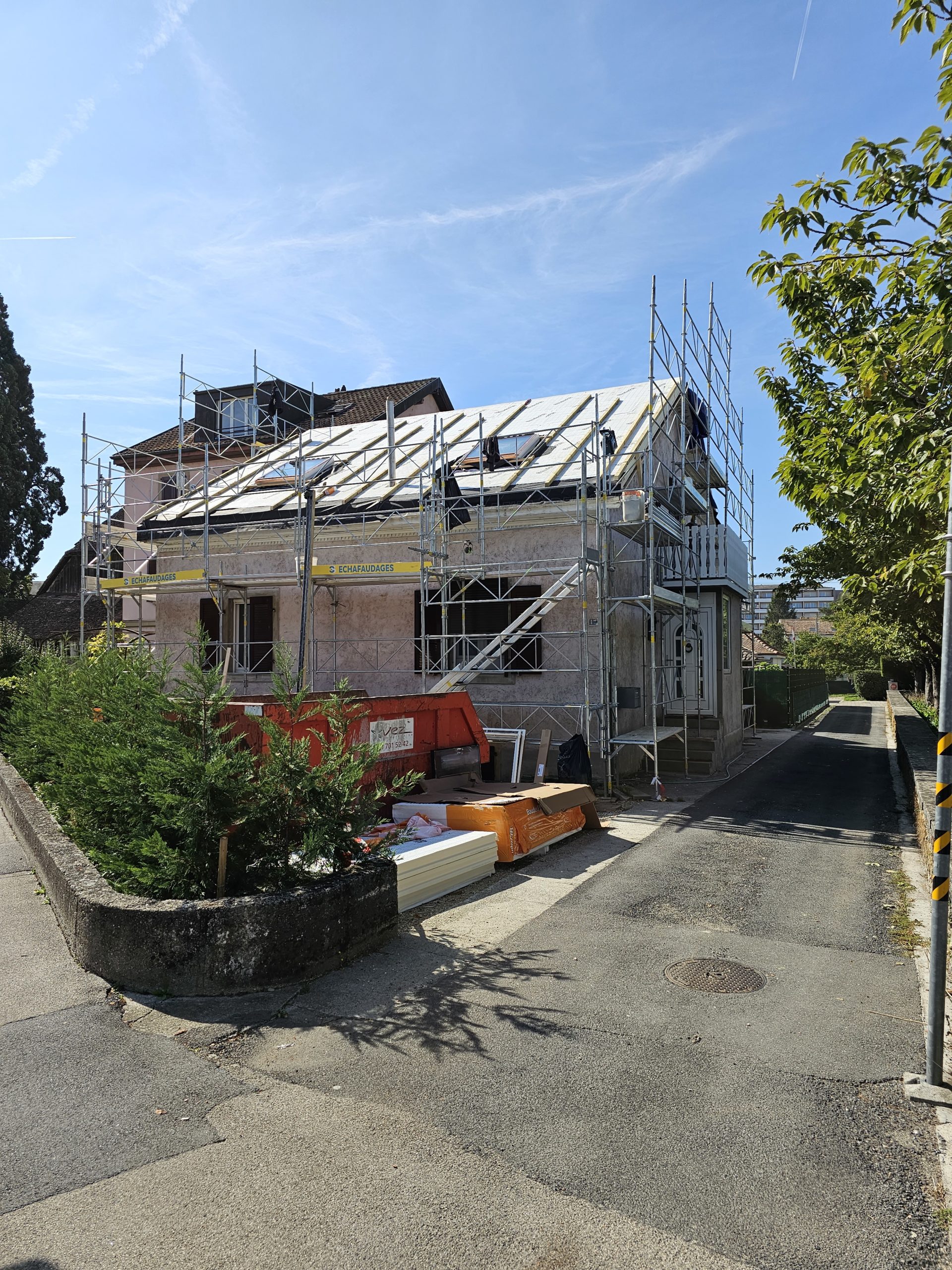 Installation photovoltaïque, pompe à chaleur et rénovation de toiture - Yverdon, Vaud - photo 5