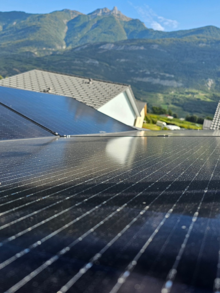 Installation photovoltaïque - Fully, Valais
