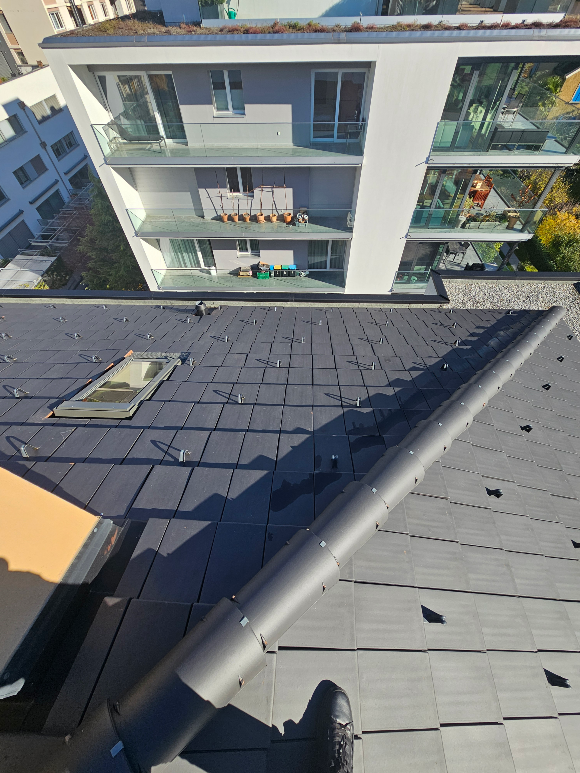 Installation de 92 panneaux 425 Wc - Sion, Valais - photo 4