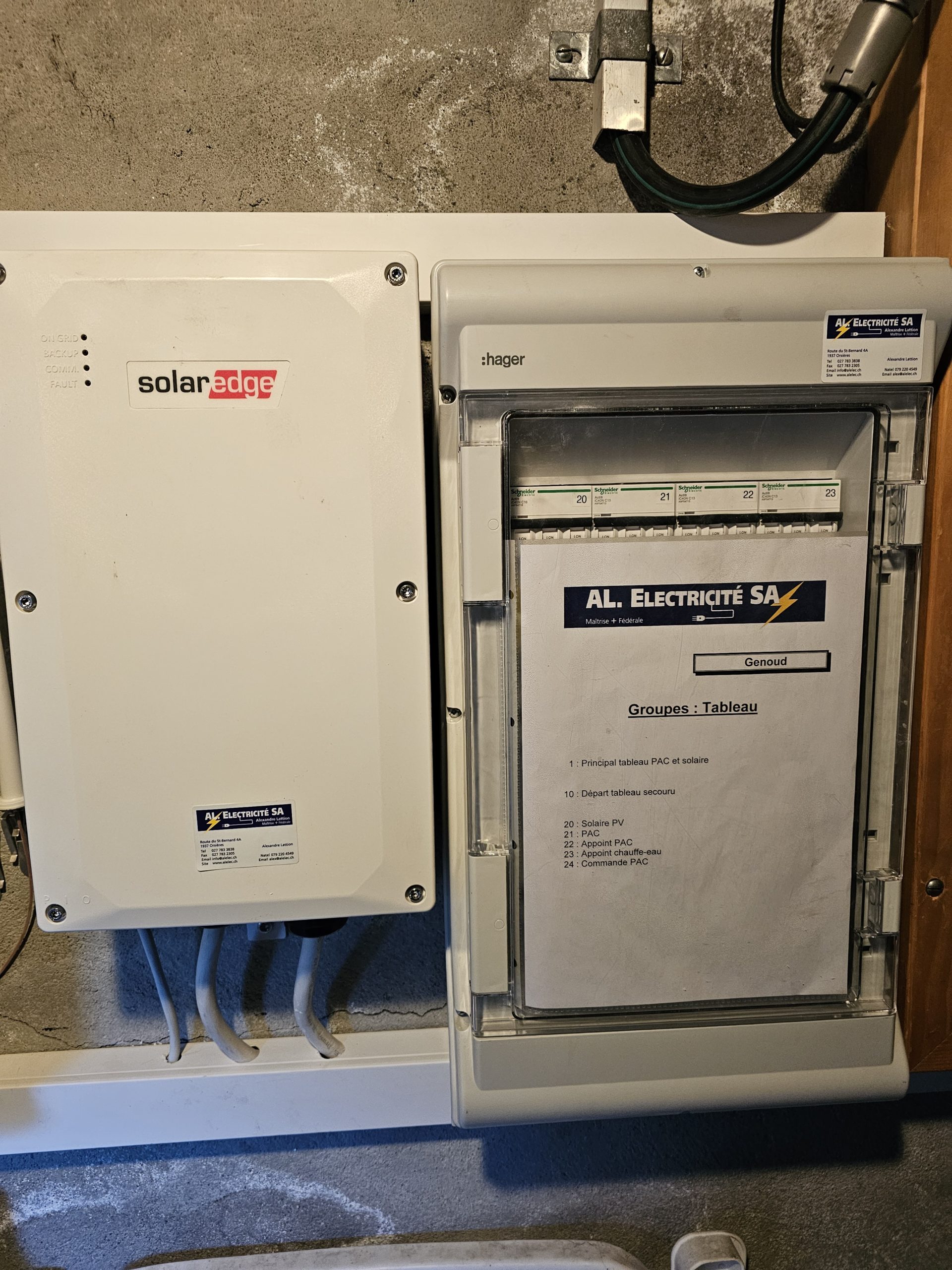 Tuiles solaires + pompe à chaleur, rénovation de toiture - Valais