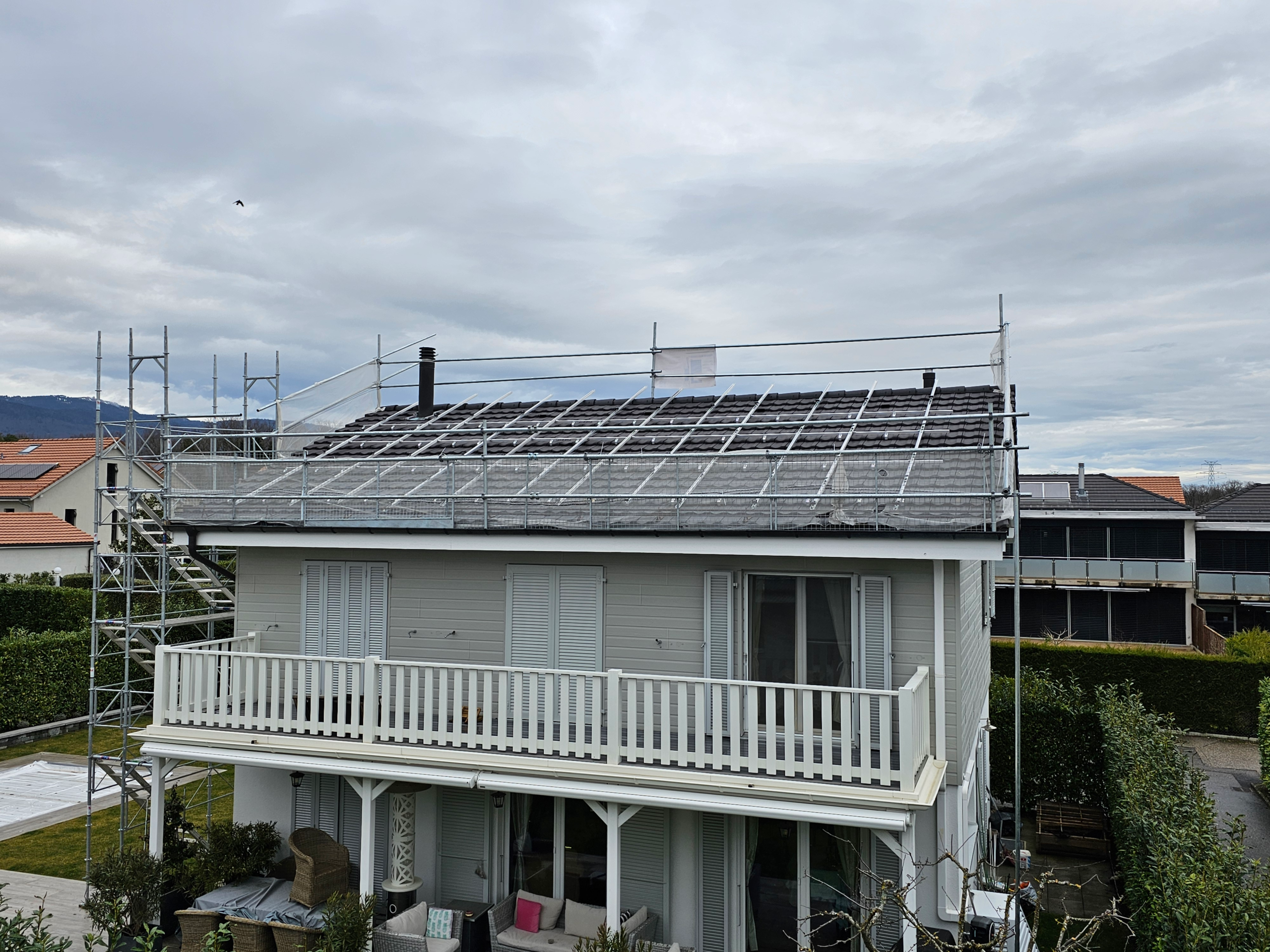 Installation de panneaux photovoltaïques - Chavannes-des-Bois, Vaud - photo 3
