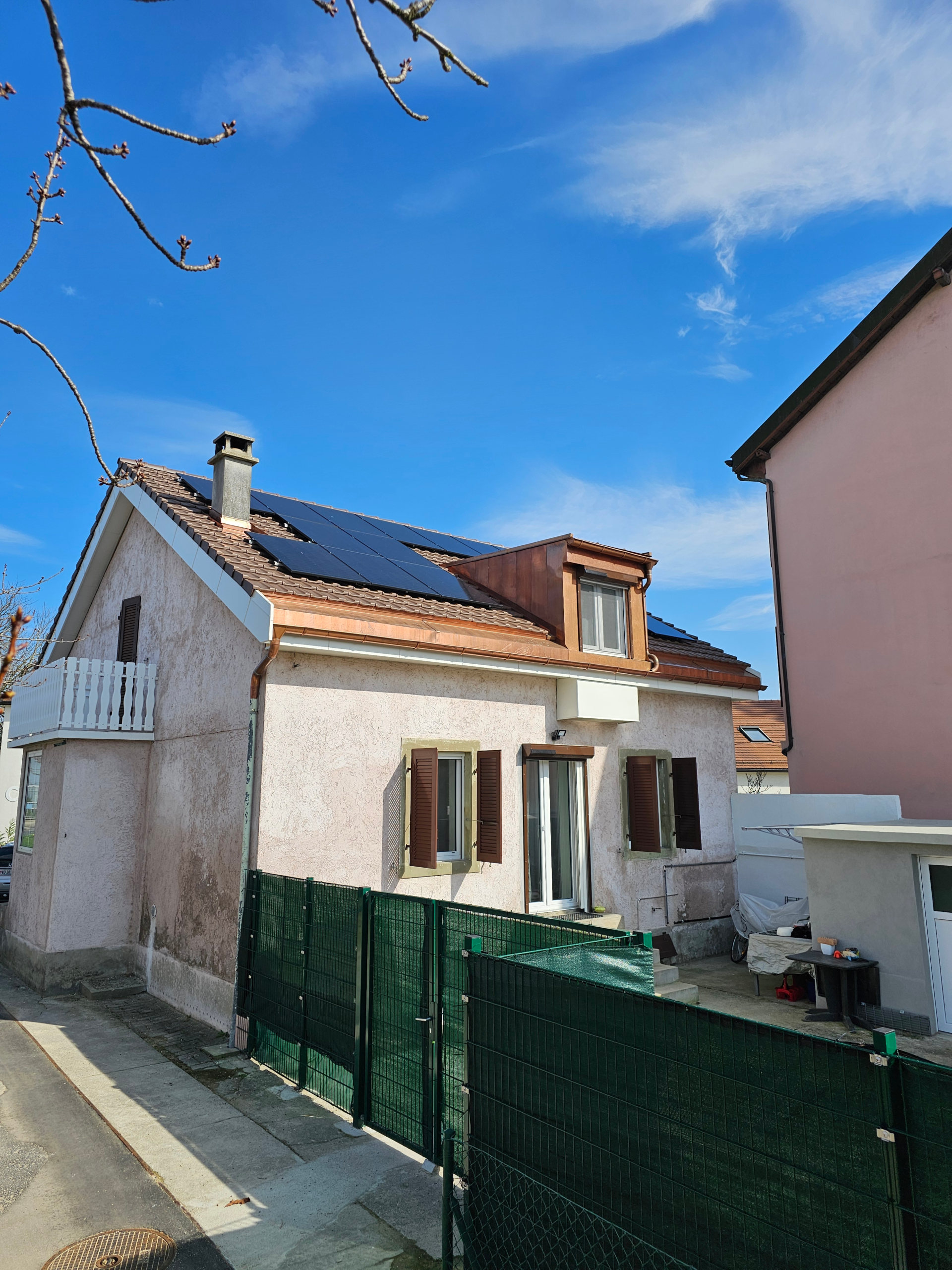 Installation photovoltaïque, pompe à chaleur et rénovation de toiture - Yverdon, Vaud - photo 7