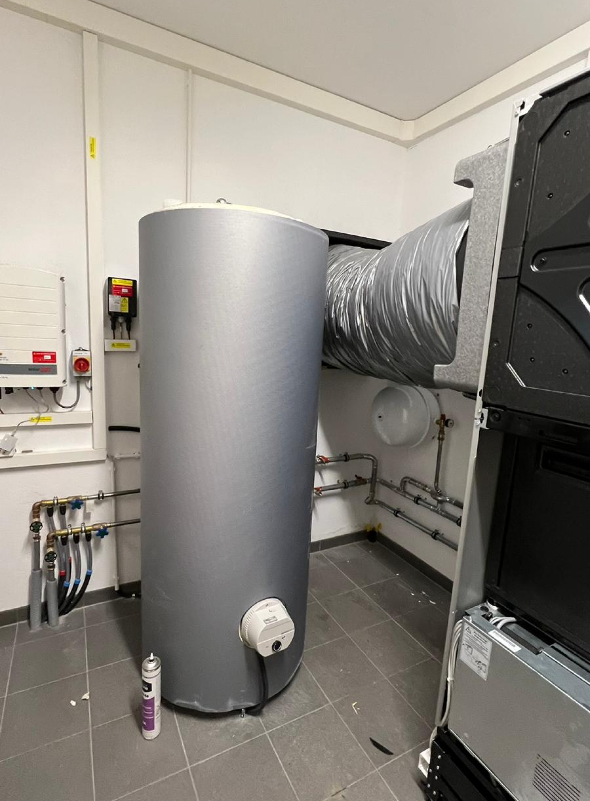 Installation d'une pompe à chaleur (intérieur) - Gryon, Vaud - photo 2