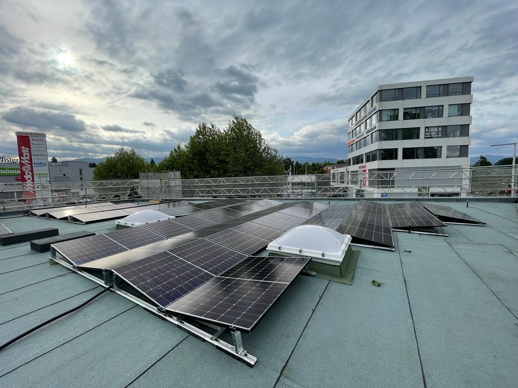 Installation photovoltaïque RB Auto - Meyrin, Genève - photo 4