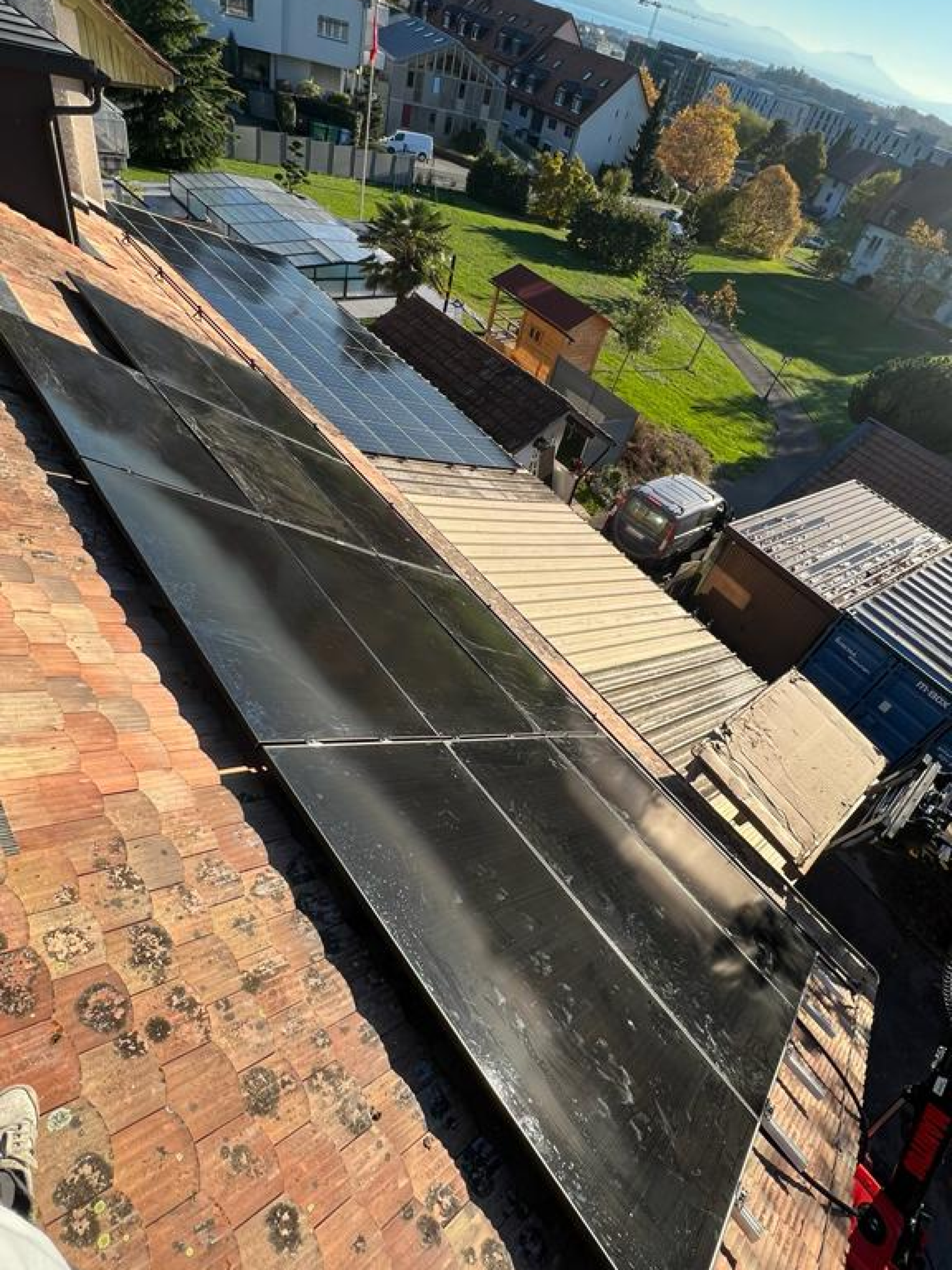 Installation de panneaux solaires 16,01 kWp - Crissier, Vaud - photo 2