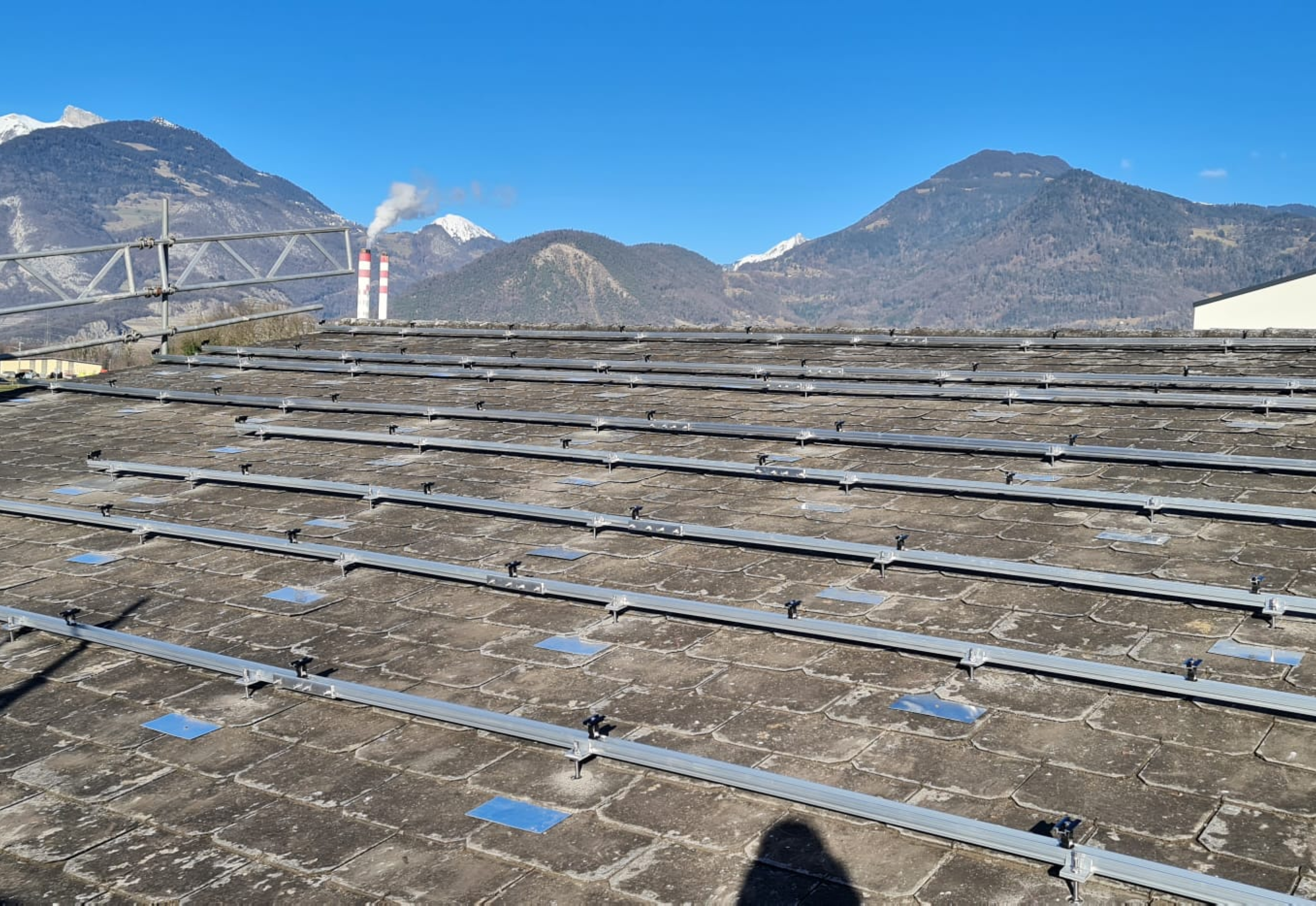 Installation de 30 panneaux SolarEdge 430 Wc - Collombey, Valais - photo 3