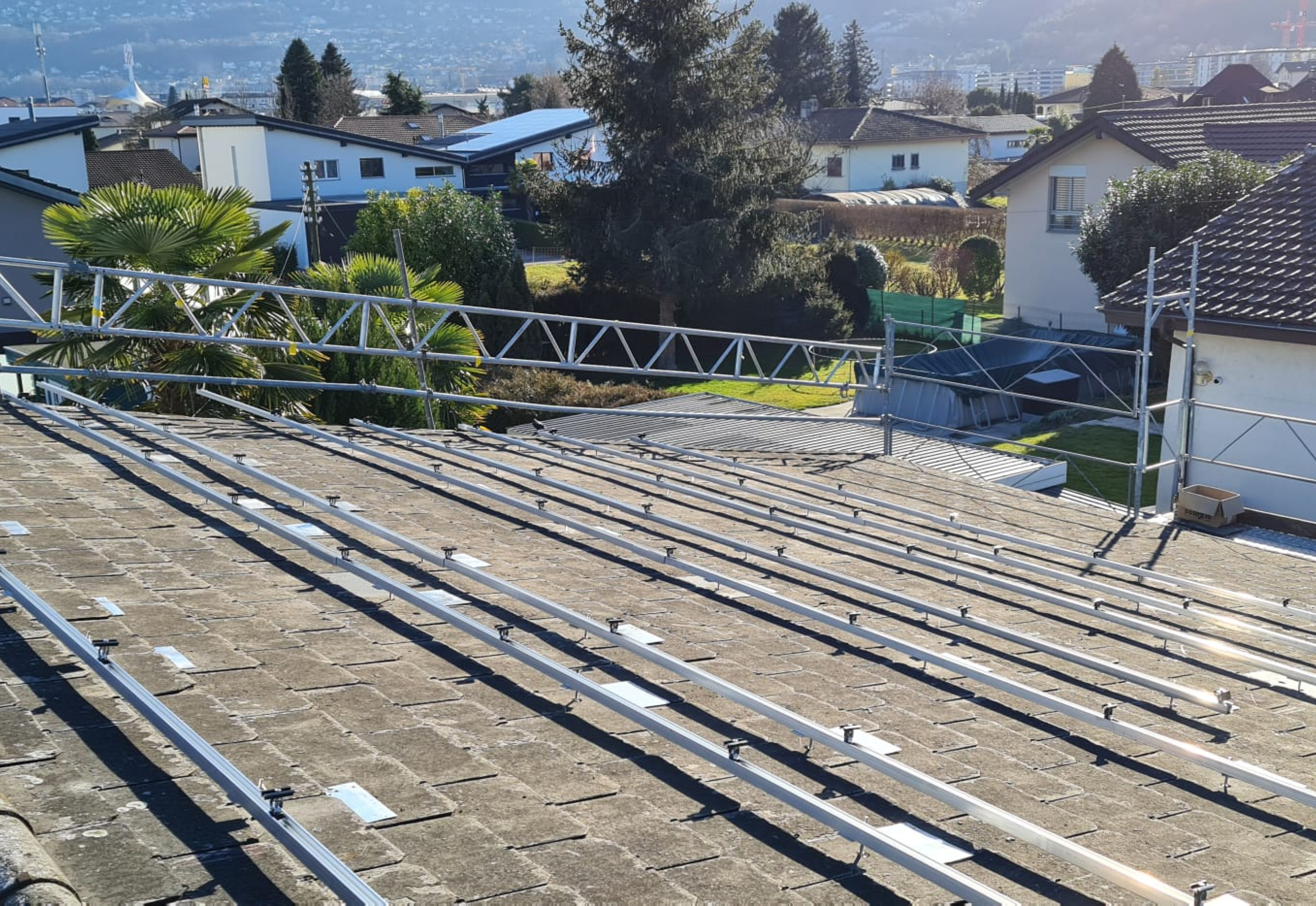 Installation de 30 panneaux SolarEdge 430 Wc - Collombey, Valais - photo 6