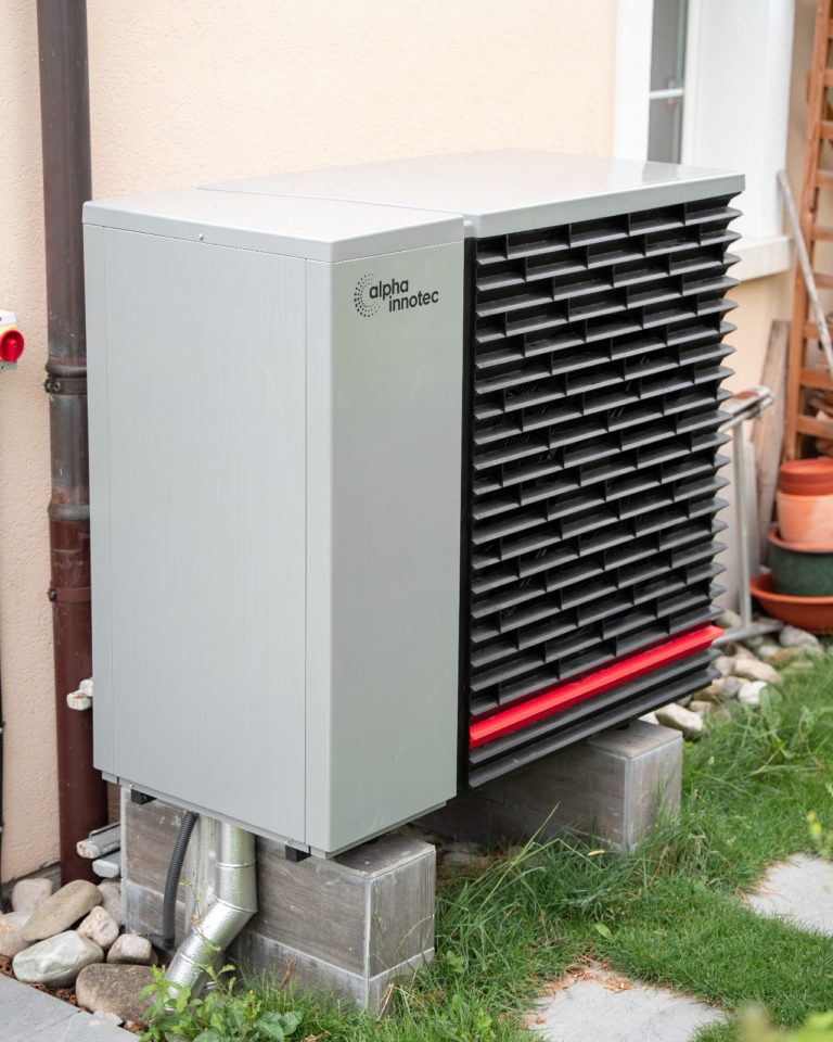 Installation PAC Alpha Innotec Hybrox - Lutry, Vaud - photo 2