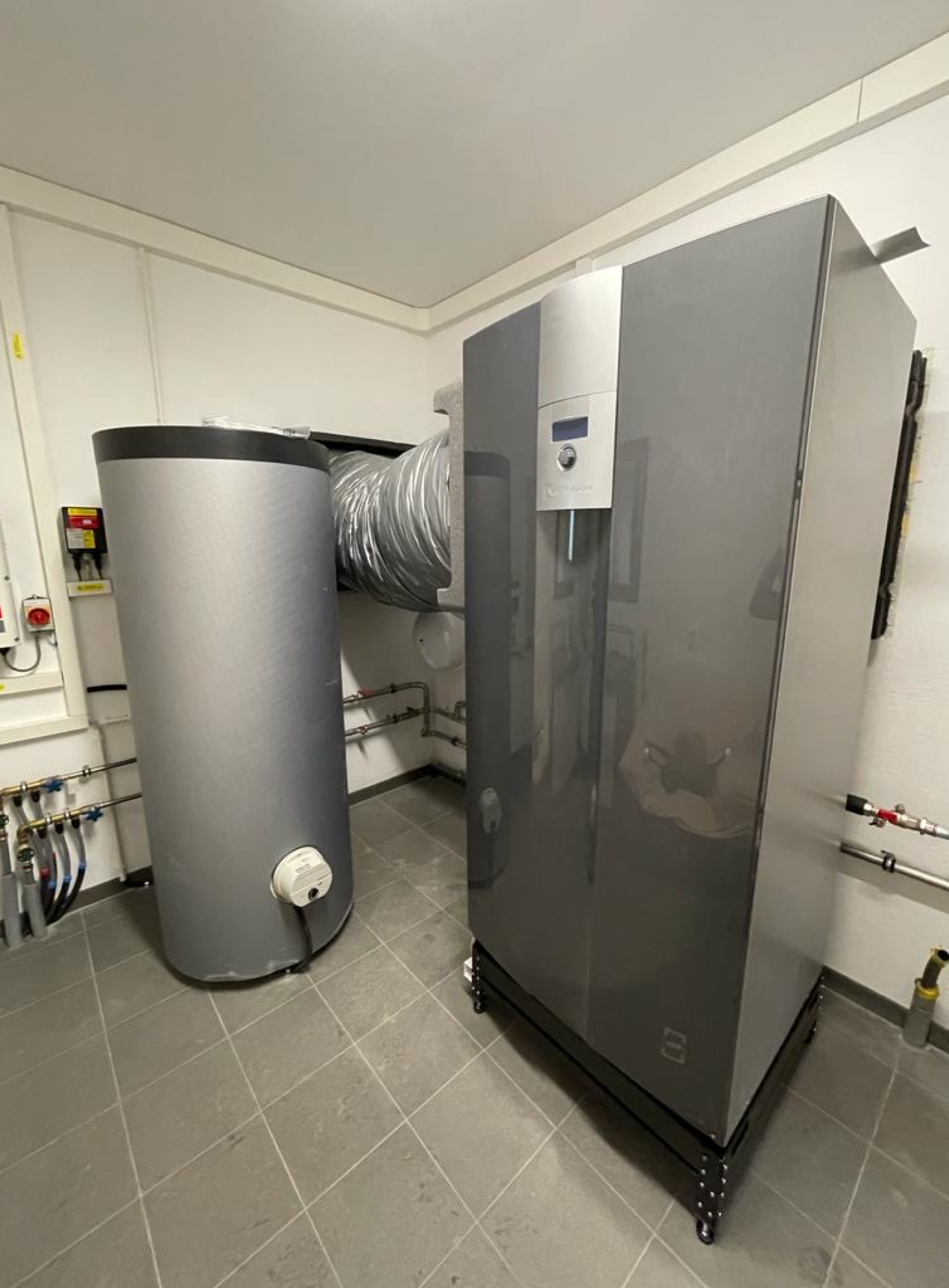 Installation d'une pompe à chaleur (intérieur) - Gryon, Vaud
