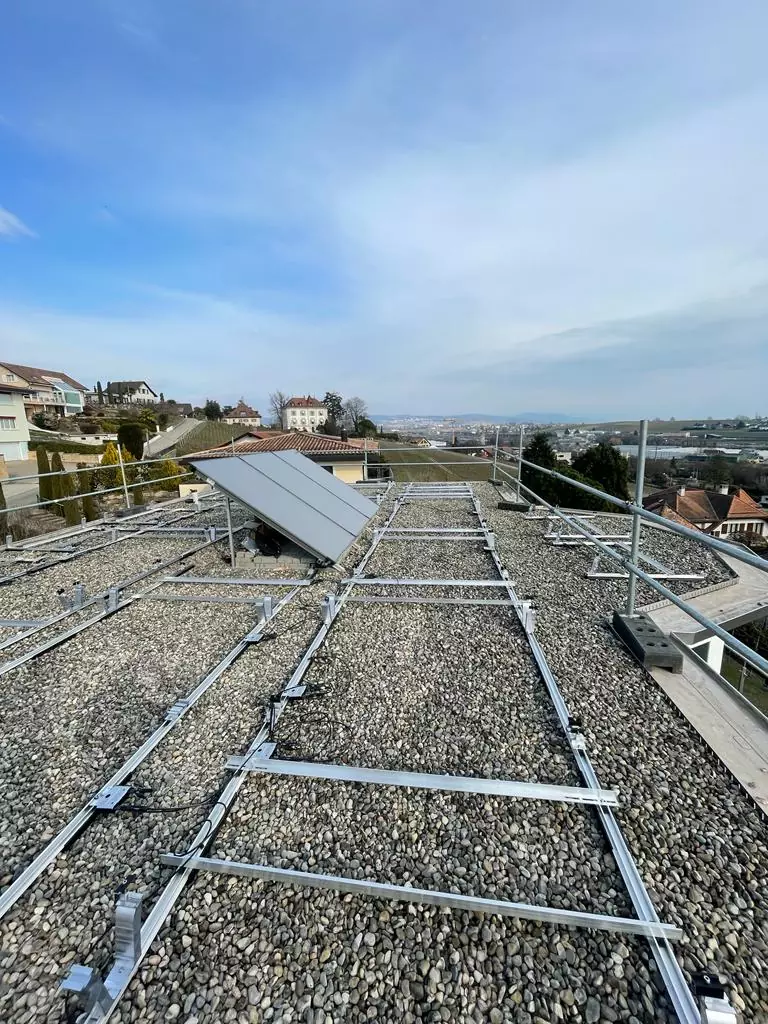 Installation photovoltaïque - Lonay, Vaud