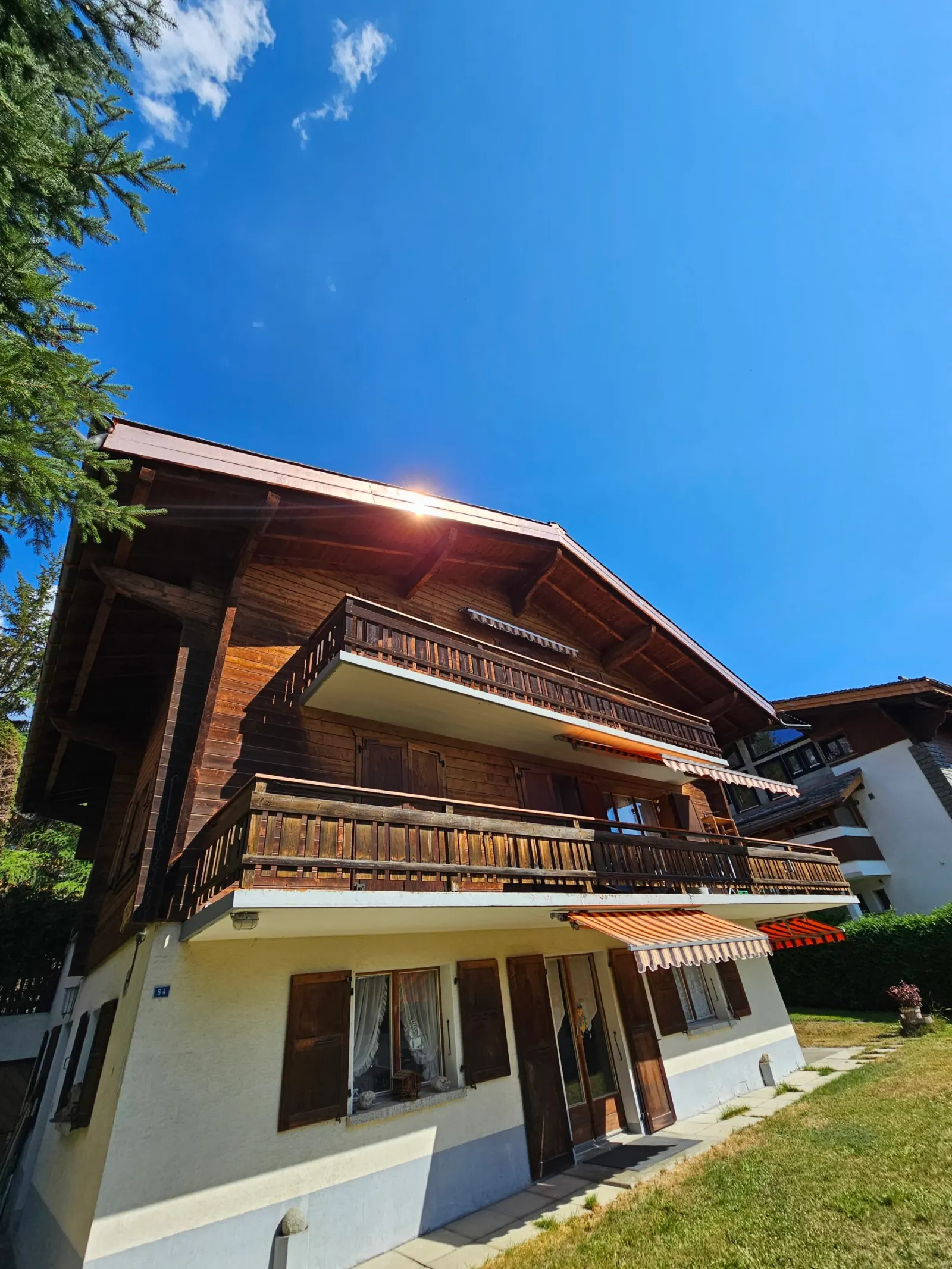 Tuiles solaires + pompe à chaleur, rénovation de toiture - Valais - photo 8