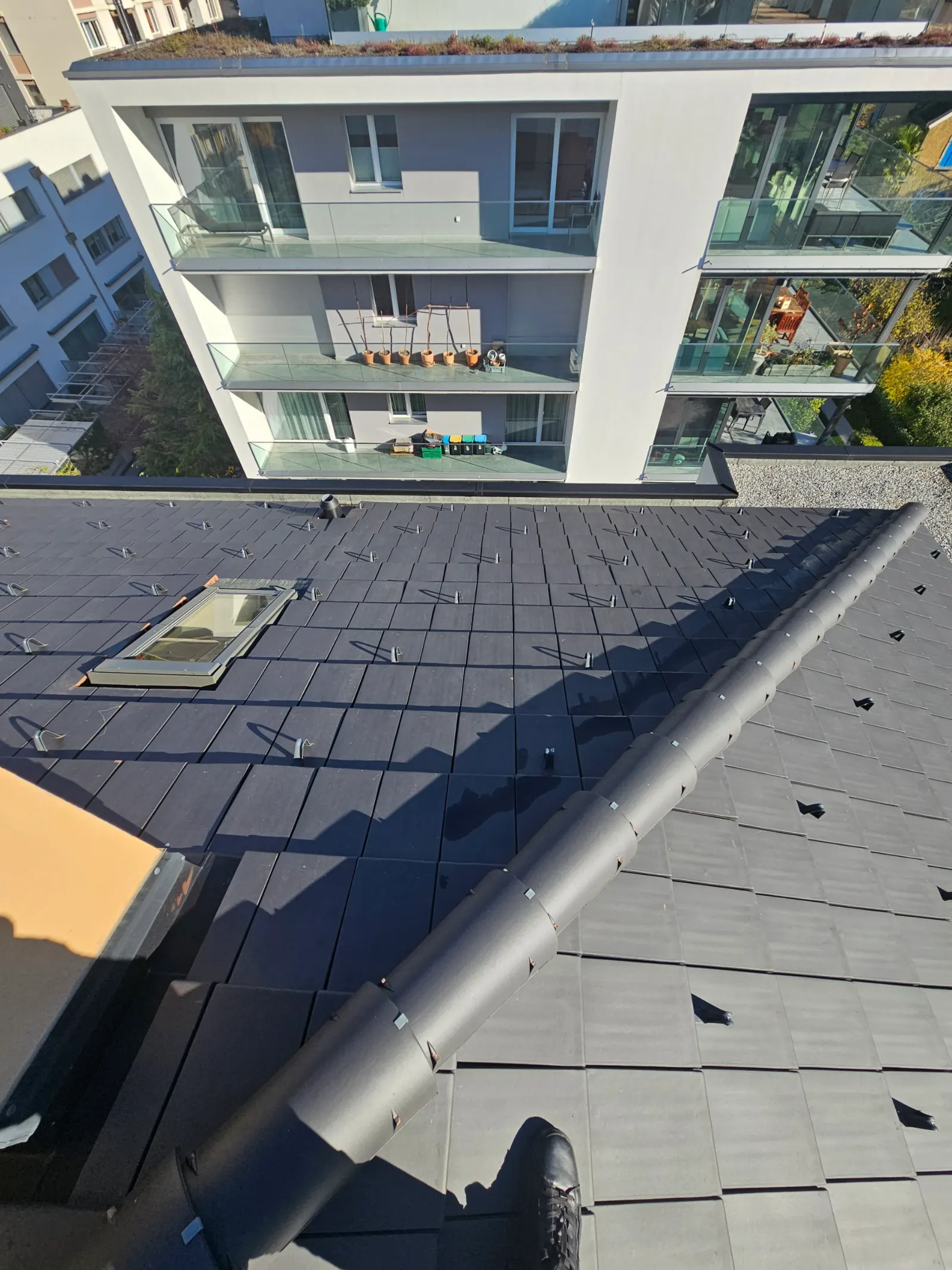 Installation de 92 panneaux 425 Wc - Sion, Valais - photo 4