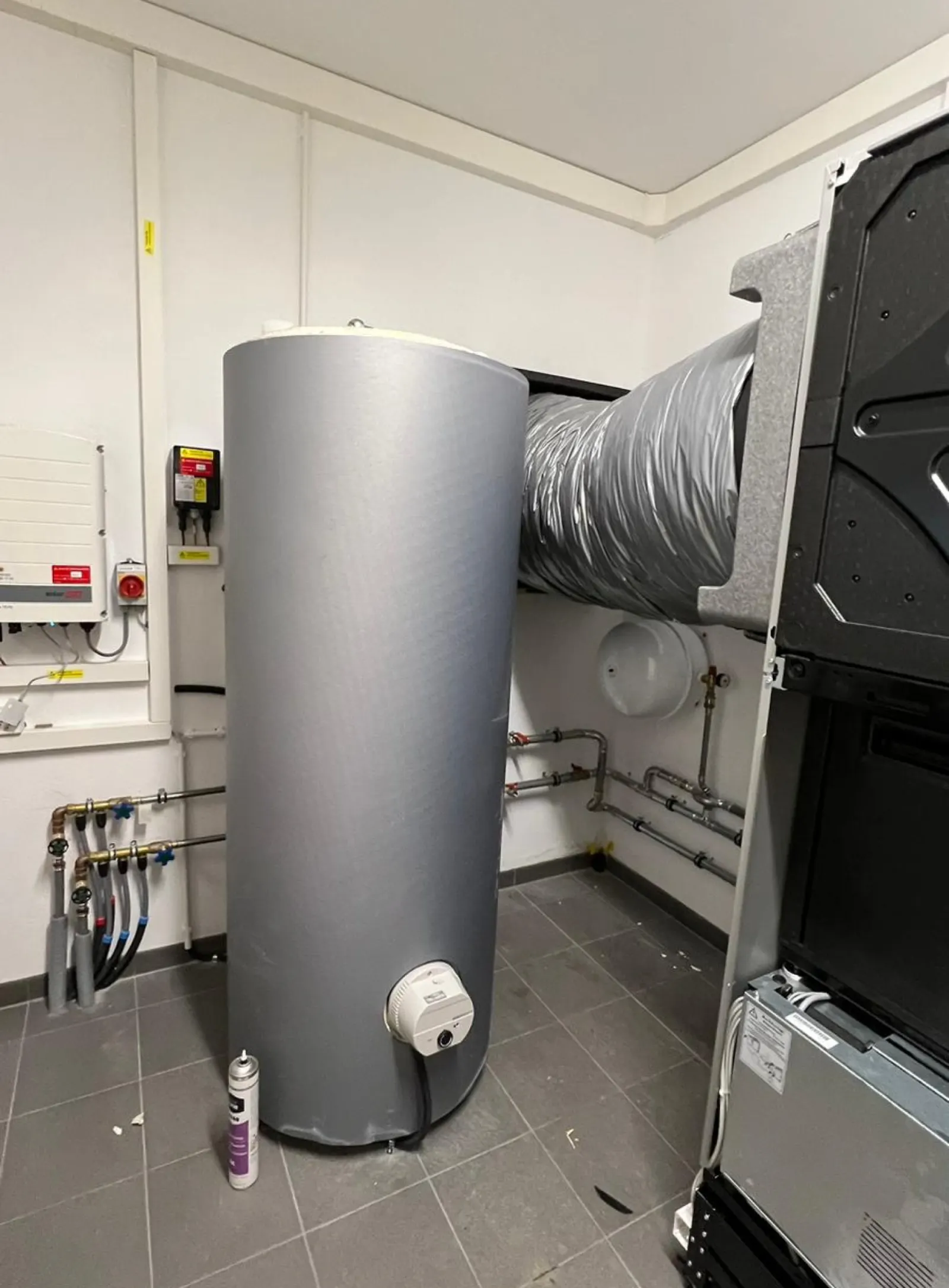 Installation d'une pompe à chaleur (intérieur) - Gryon, Vaud - photo 2